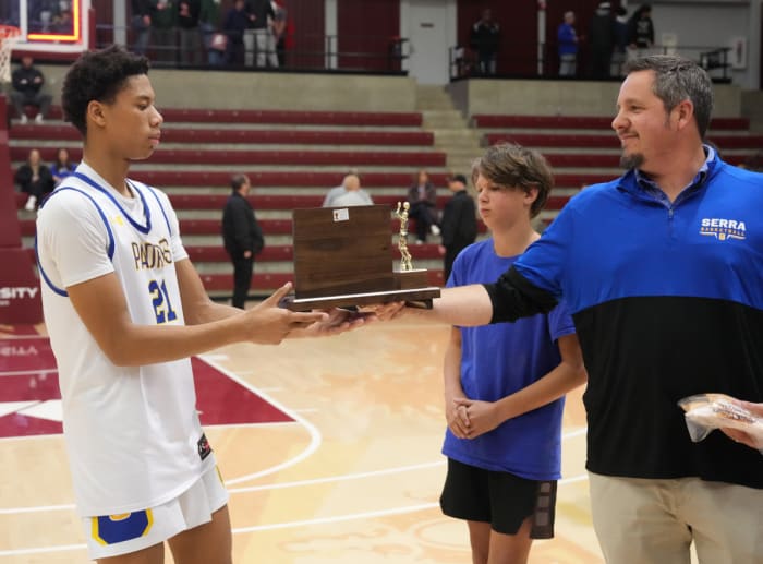 Sacred Heart Cathedral bhoop over Serra 2023 CCS Open by Darren Yamashita022320232198